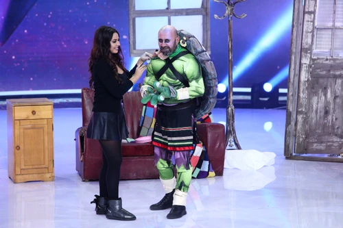 Chef Cătălin Scărlătescu a fost deghizat în țestoasă Ninja