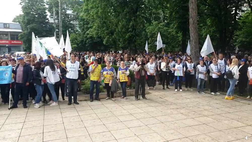 Avertisment al profesorilor greviști din Buzău. Îi vizează pe elevii din ultimul an de gimnaziu și de liceu
