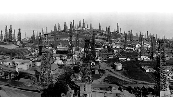 Petrolul, regele lumii jpeg