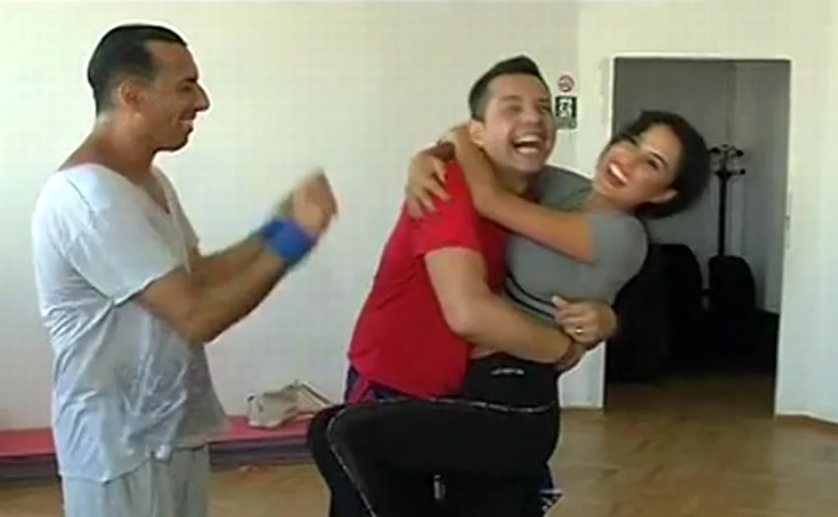 Manelistul a învăţat-o pe Cruduţa paşi de vals şi tango