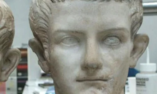 Mormântul împăratului Caligula, descoperit de un hoţ jpeg