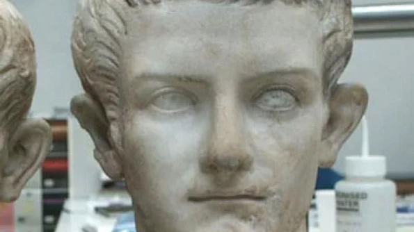 Mormântul împăratului Caligula, descoperit de un hoţ jpeg