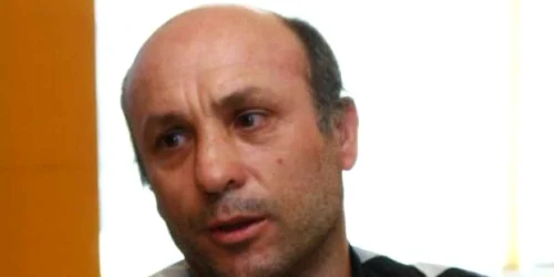 Marinel Rusu spune că nu mai poate îndura durerile de la coloana vertebrală. 