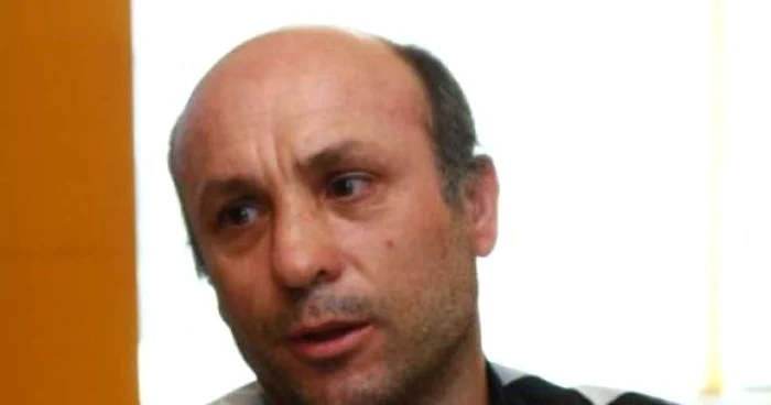 Marinel Rusu spune că nu mai poate îndura durerile de la coloana vertebrală. 