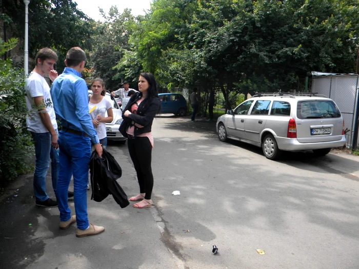 O candidată din Ploieşti care semăna cu Daniela Crudu a avut mari dileme la proba de geografie. FOTO Dana Mihai