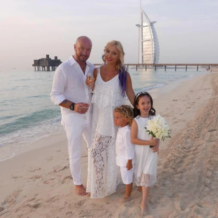 Walter şi Raluca Zenga au sărbătorit anul acesta zece ani de căsnicieFoto: Arhiva personală