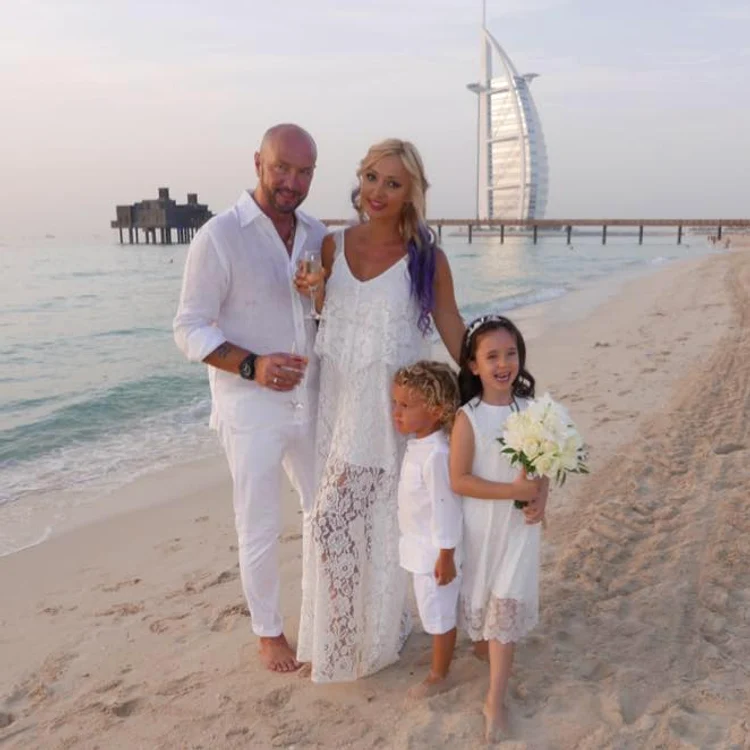 
    Walter şi Raluca Zenga au sărbătorit anul acesta zece ani de căsnicieFoto: Arhiva personală  