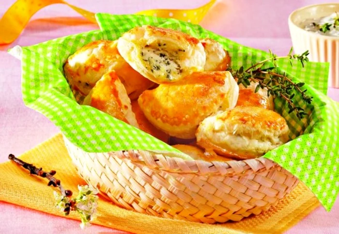 Pateurile cu branza sunt delicioase si potrivite pentru orice moment al zileiclickpoftabuna.ro
