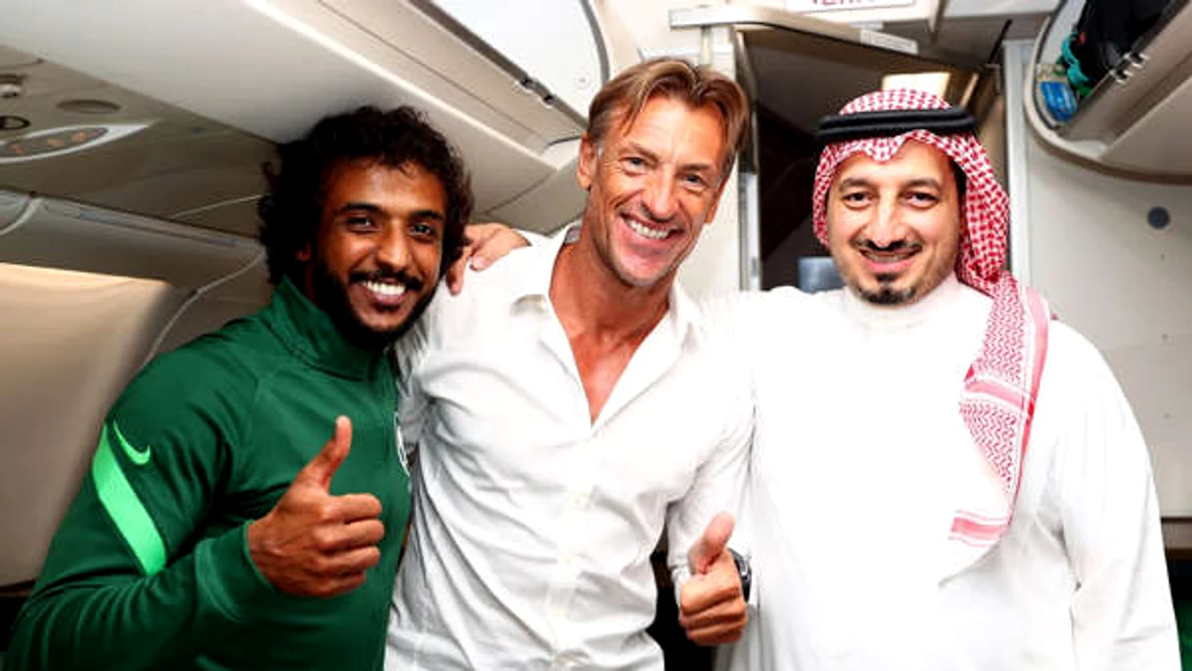 Herve Renard (centru), selecționerul demisionar al Arabiei Saudite