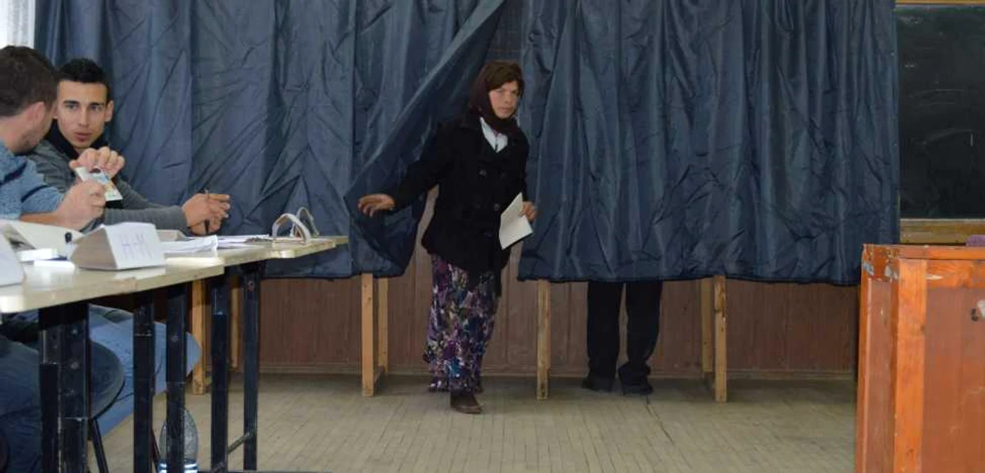 La Băceşti, în primul tur al alegerilor prezidenţiale, aproape 70% dintre alegători au votat cu Victor Ponta