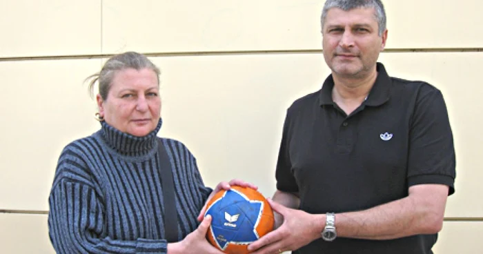 Cei doi antrenori fac performanţă cu sportivii pe care-i pregătesc