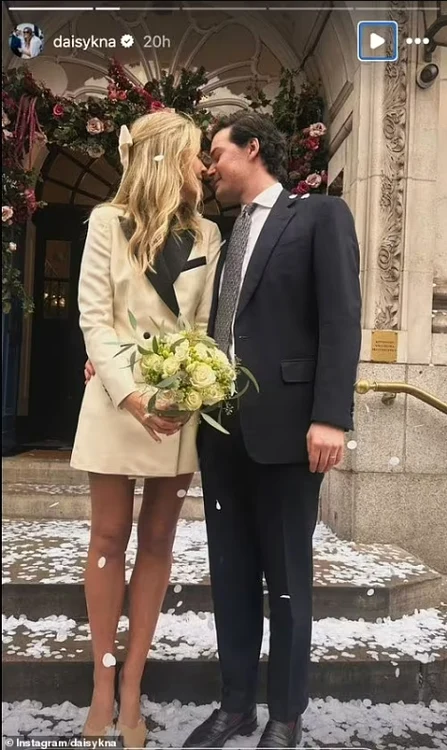 Phoebe Mountbatten verișoara lui William Instagram