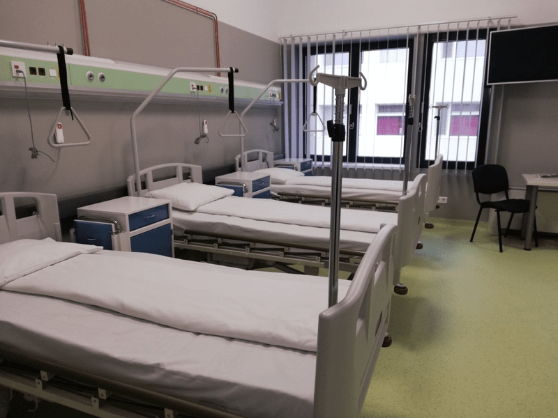 Ciucă cere Ministerului Sănătăţii situaţia infecţiilor nosocomiale din spitale 