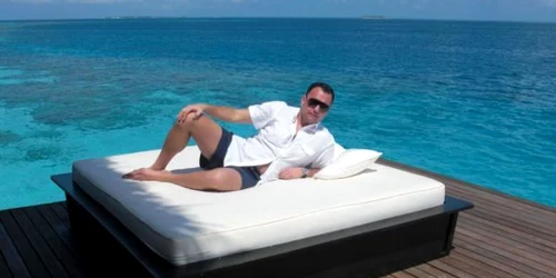 Cocoană se poate bucura de vacanţă fără grija procesului