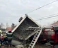 Autocisternă plină cu sodă caustică de pe platforma chimică vâlceană răsturnată pe DN64 Foto ISU Vâlcea jpeg