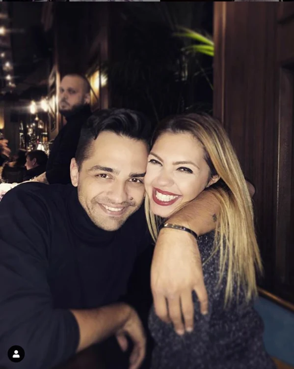 Andreea, iubita lui Mihai, seamănă leit cu Laura, fosta soţie a artistului