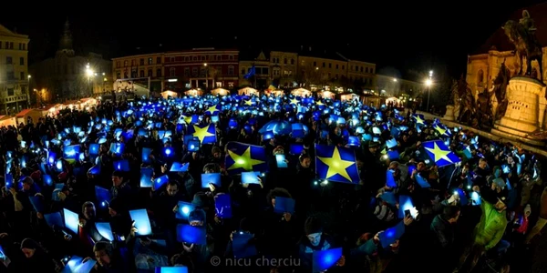 proteste cluj steagul europei. foto nicu cherciu 