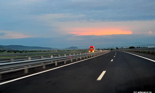 Autostrada Foto Daniel Guță ADEVĂRUL JPG