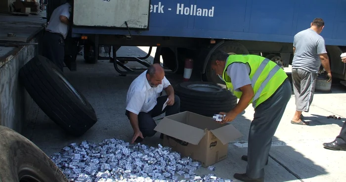 Ţigări confiscate de poliţişti