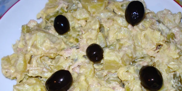 Şapte persoane care au mâncat din salata de cartofi au ajuns la spital