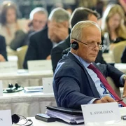 Theodor Stolojan fb Theodor Stolojan jpg