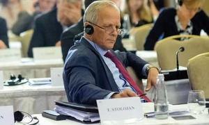 Theodor Stolojan fb Theodor Stolojan jpg