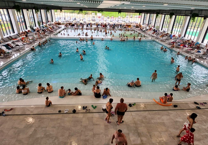 Duminică, complexul a atins capacitatea maximă FOTO Băile Sărate Ocna Mureș