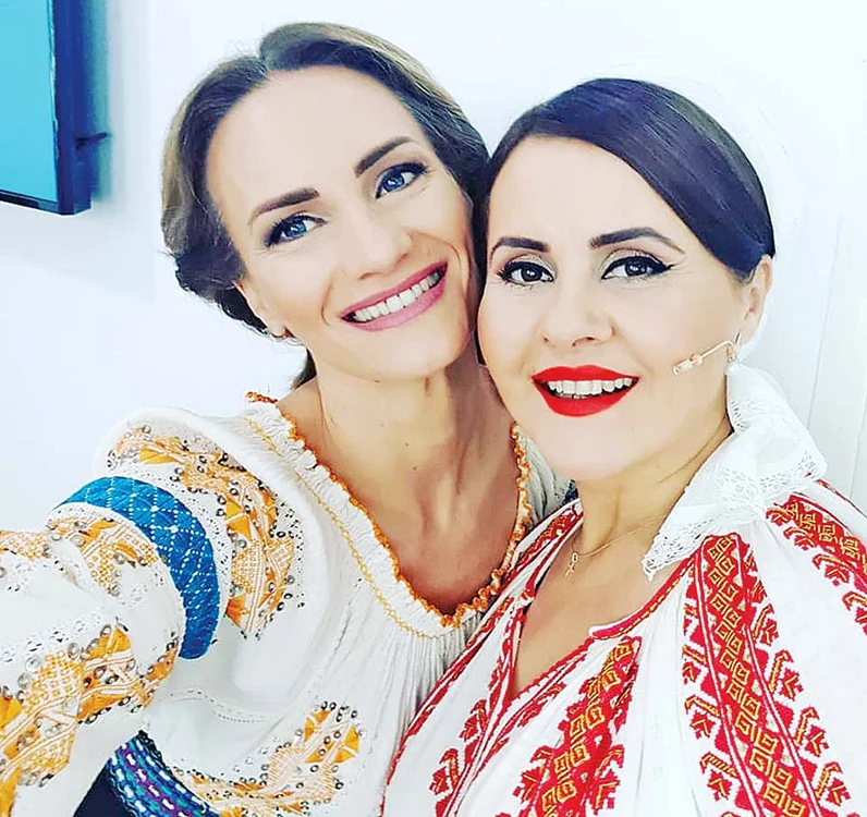Delia Barbu, alături de Niculina Stoican