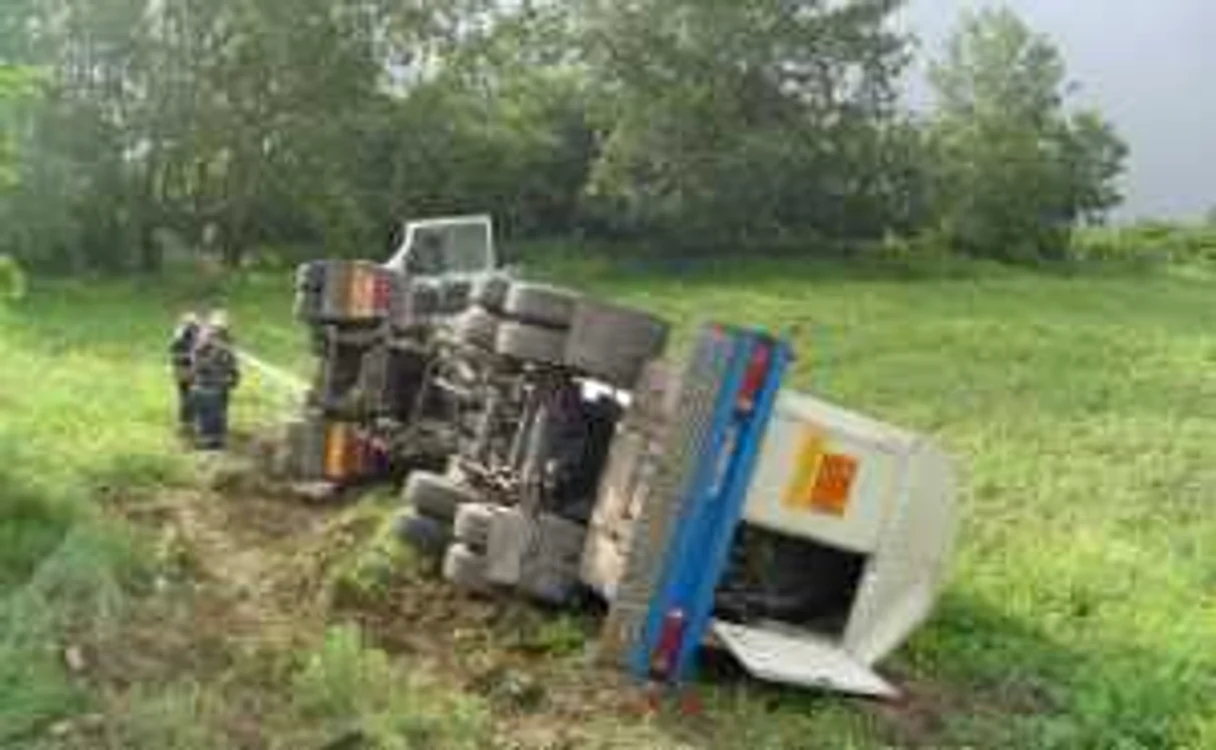 Tirul circula cu viteză neadaptată condiţiilor de trafic-imagine arhivă