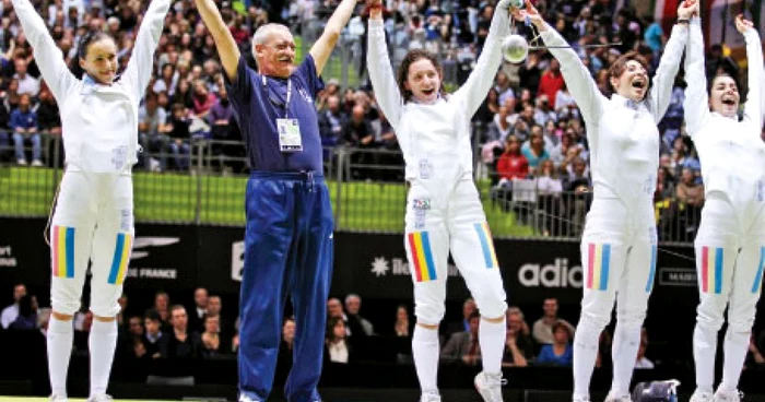 Prima treaptă a podiumului este cea mai „dulce“ amintire a spadasinelor române de la Campionatele Mondiale de la Paris