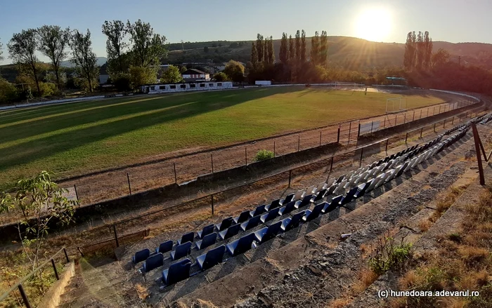 Stadionul din Teliuc. Foto: Daniel Guță