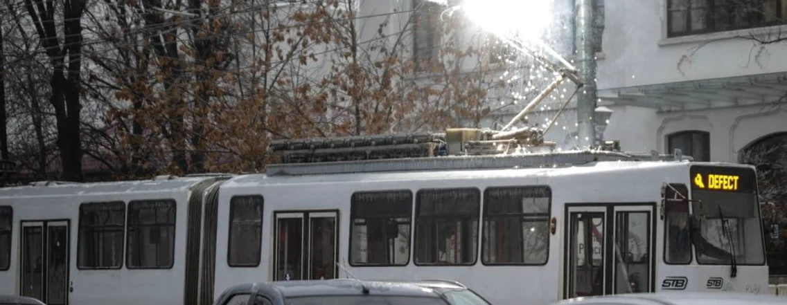Gheaţa şi polei in Bucuresti FOTO Inquam Photos / Octav Ganea