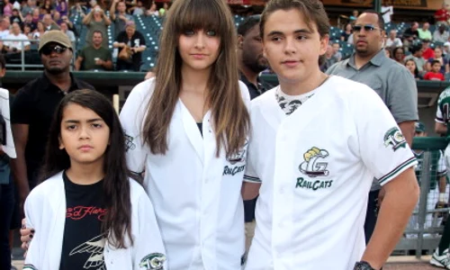 Goin' Back To Indiana: Can You Feel It   The St  Paul Saints Vs  The Gary SouthShore RailCats jpeg