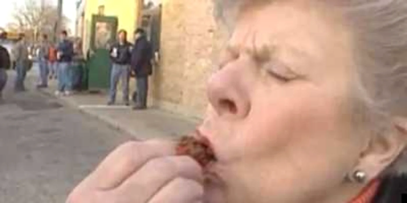 Festivalul Testiculelor de Curcan a ajuns la cea de-a 30-a ediţie FOTO: youtube.com