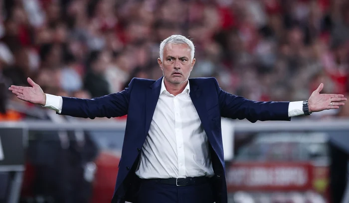 José Mourinho debutează în Liga Campionilor cu Benfica Lisabona (FOTO: EPA)