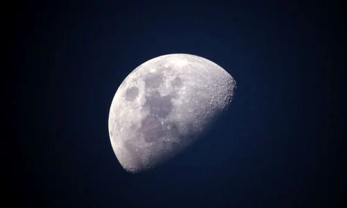 eclipsa luna click jpeg