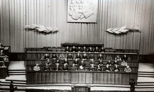 Marea istorie a Partidului Comunist Român, un proiect eșuat jpeg