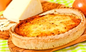 tarta picanta cu cascaval si sunca 580x400 jpeg
