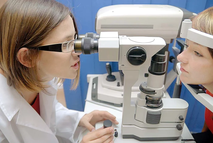 Mergi la oftalmolog periodic pentru controale de rutină!