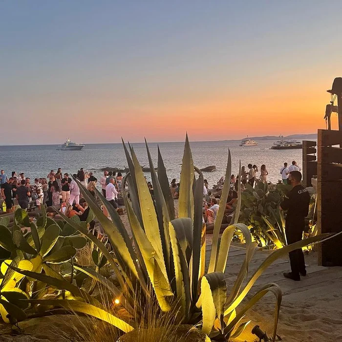 8 elena basescu vacanta mykonos distractie de 5 stele localuri de lux 2 jpg jpeg