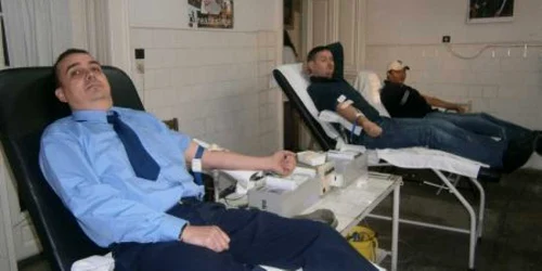 Ceilalţi jandarmi au trecut cu bine de procedura de donare de sânge