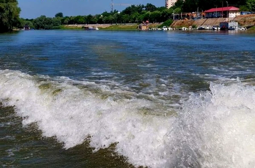 Dunărea atinge niveluri maxime pe sectorul românesc. FOTO Facebook Apele Române