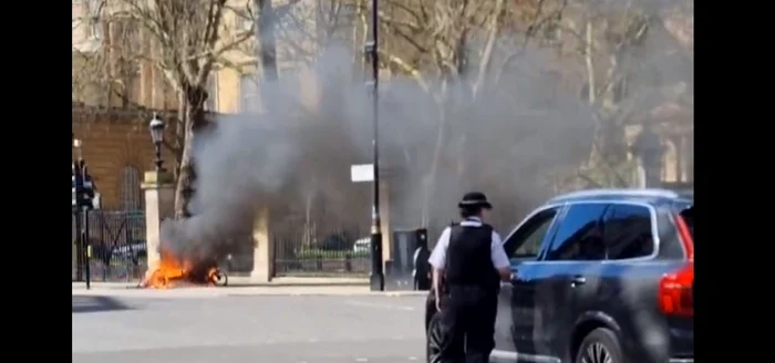 Bicicleta electrică a luat foc sâmbătă la prânz