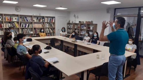 Proiectul se derulează pe perioada vacanţei de vară la biblioteca din Călăraşi FOTO BJC