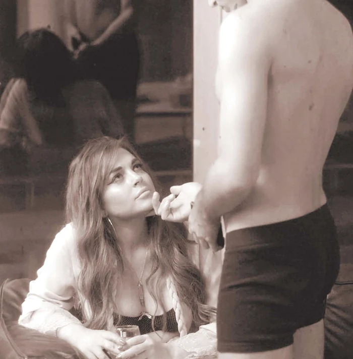 În filmul “The Canyons” (2013), Lindsay Lohan se “iubeşte” cu un actor de filme porno