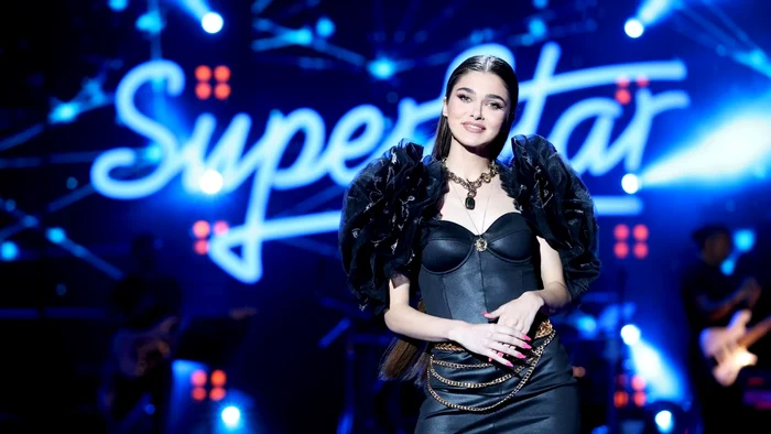 Theo Rose poza mica (13) jpg