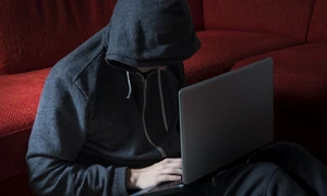 Hacker - acces ilegal calculator FOTO 123 RF 