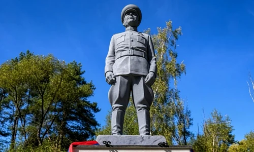 statuie Ivan Konev Slovacia