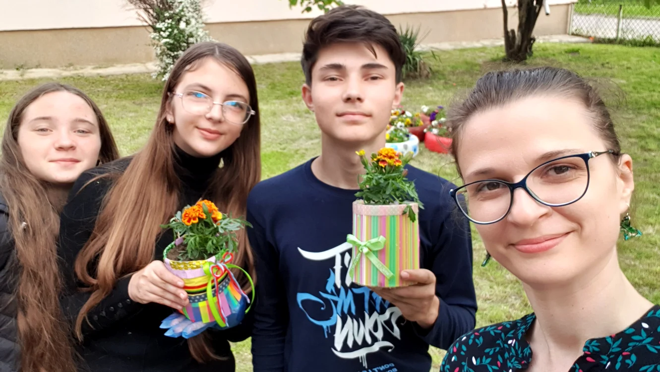 Andreea Ursache își valorizează mereu elevii FOTO arhiva personală