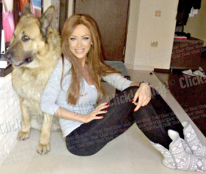 Câinele are 80 kg, ea doar 56 kg